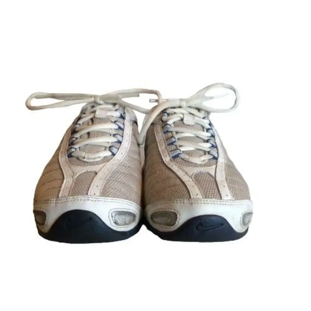 Nike size shoes